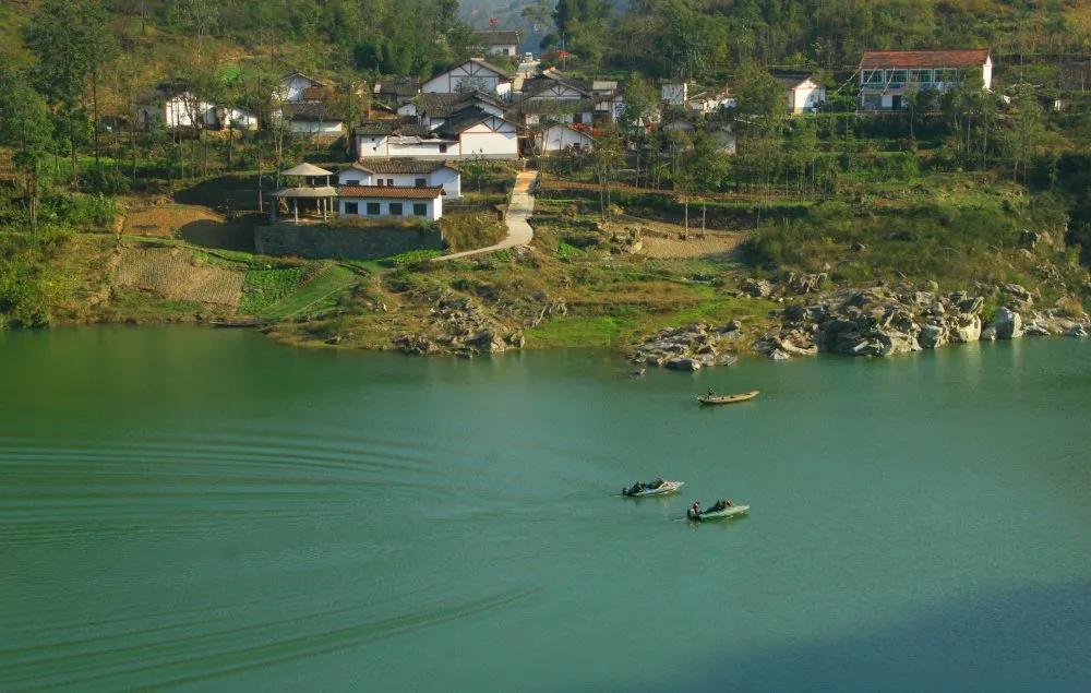 石泉古镇一日游攻略,秦巴水乡石泉十美景区