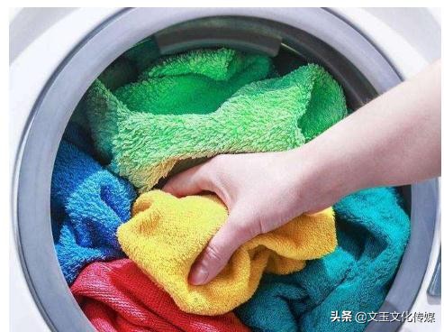 衣服的正确清洗方法视频,桑蚕丝衣服的正确洗法