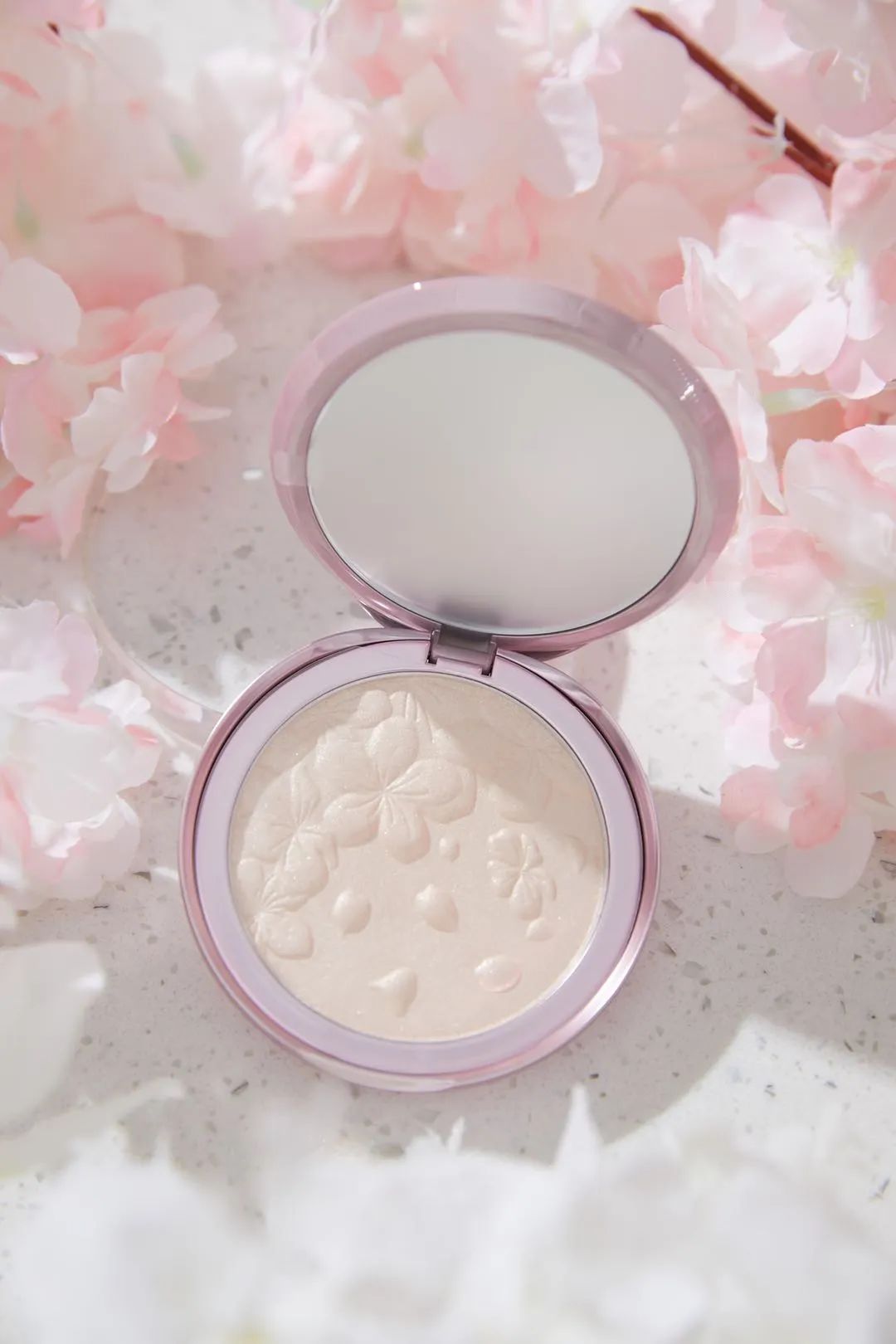 口红对一个人很重要,口红哪个代表爱意