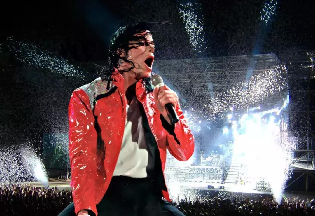 堪比当年的迈克尔杰克逊,迈克尔杰克逊巅峰长相