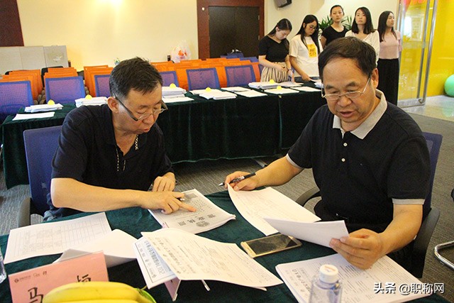 职称评审专利成果论文哪个重要,职称评定论文不通过怎么办