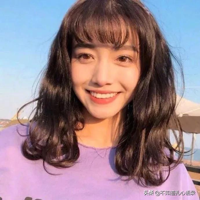 有哪些沙雕又可爱的句子?喜欢一个人太累了,所以我喜欢了十个…