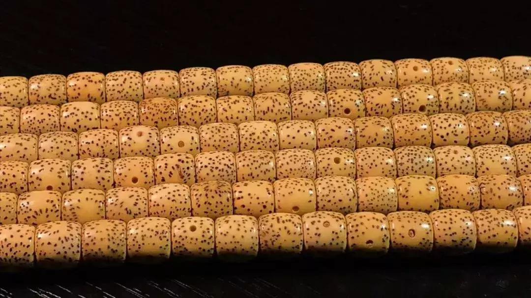 菩提盘玩粘手怎么处理,菩提咬手是什么样的