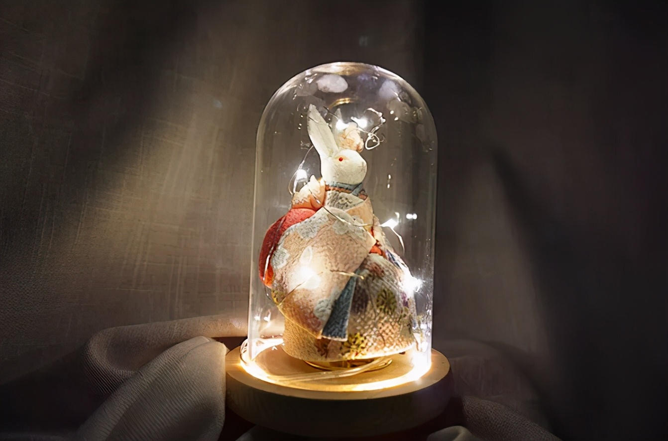 毕业送的礼物最好有纪念价值,毕业礼物送什么寓意好