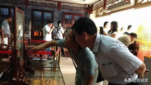 红木家具和普通家具的区别在哪里,红木家具与普通家具的区别在哪里