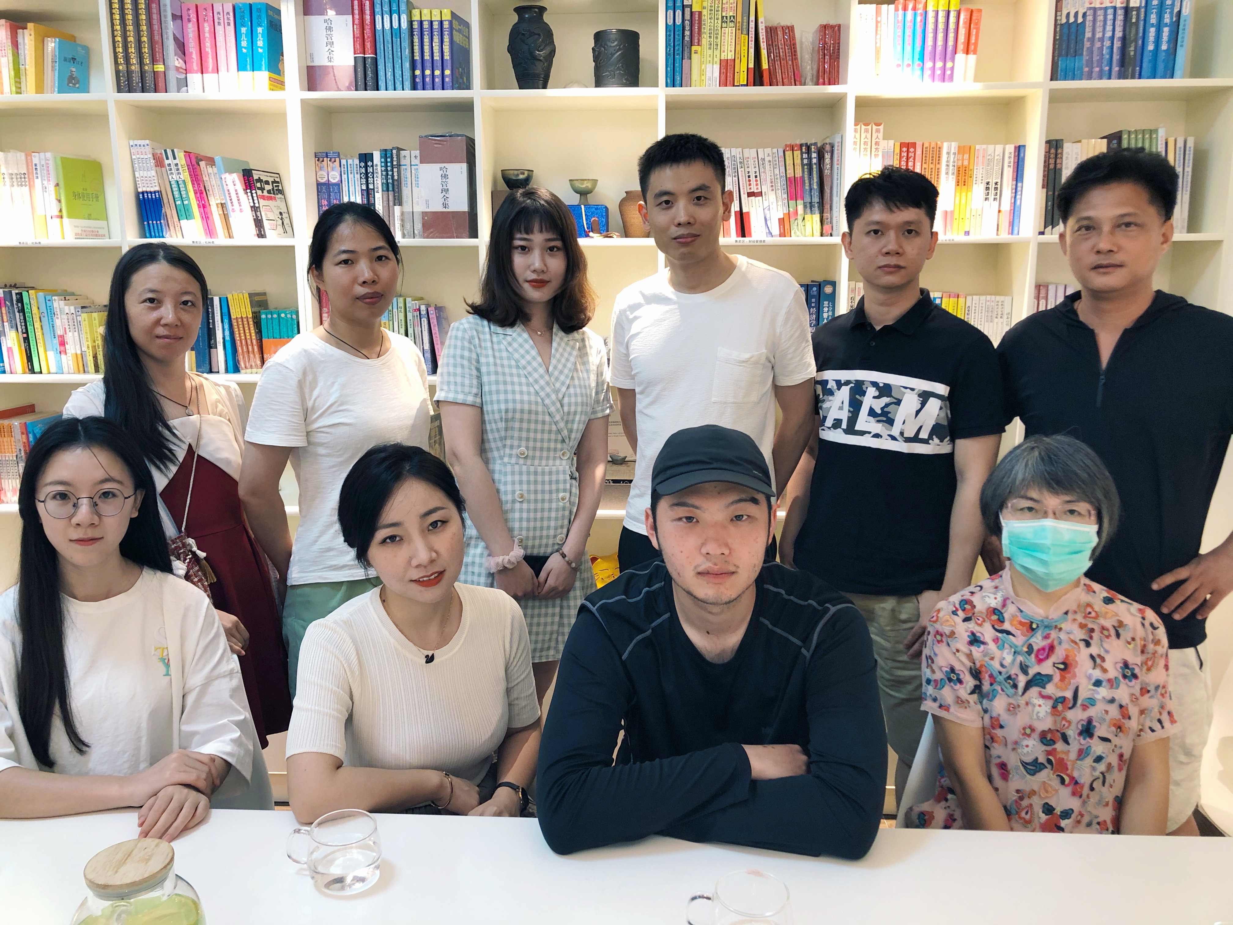 爱情中的物质真的很重要吗,婚姻里爱情重要还是物质重要