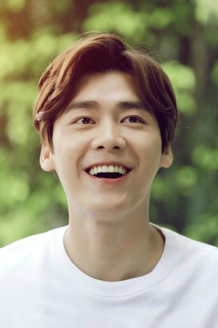 10岁门牙磕断后续治疗费用怎么算,门牙被同学磕断需赔付多少钱呢