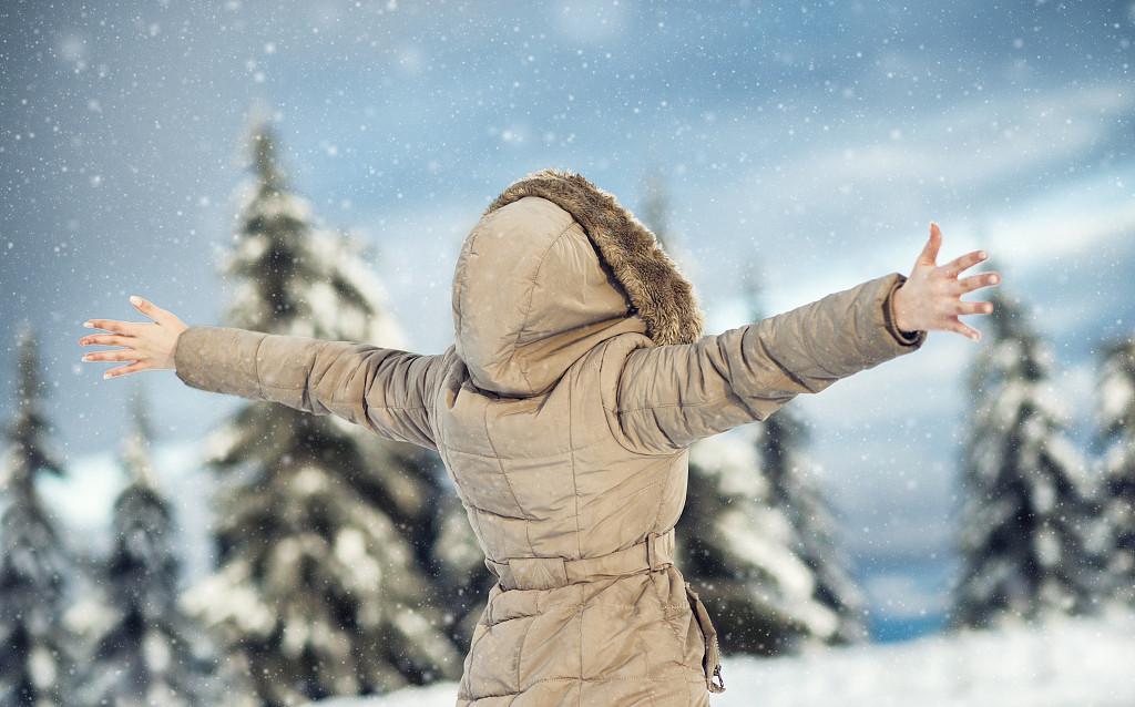 艾莱依羽绒服秋冬穿搭专场,艾莱依气质羽绒服宽松型