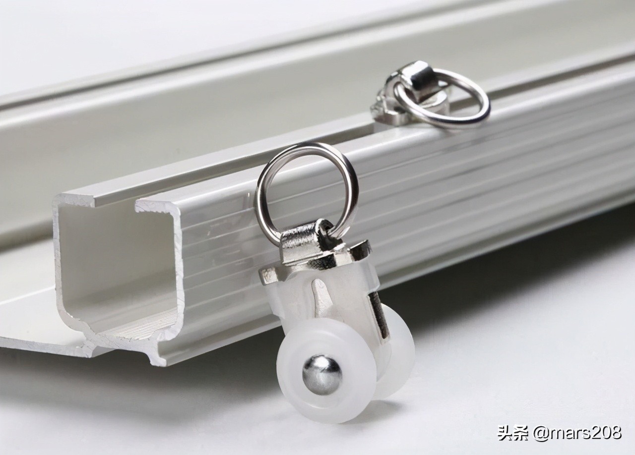 窗帘如何挑选技巧视频教程,选购窗帘的技巧窗帘材质介绍