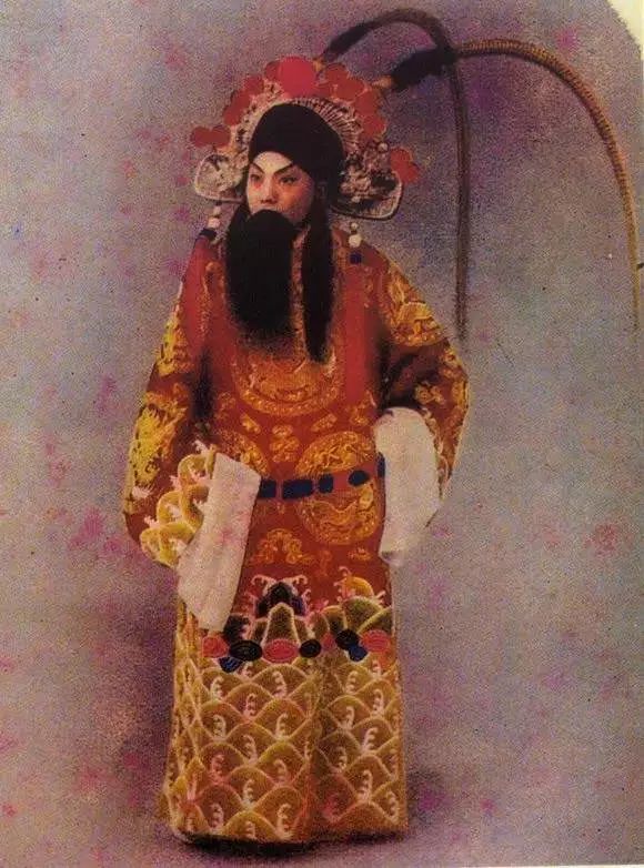 孟小冬下嫁梅兰芳,冬皇孟小冬和梅兰芳