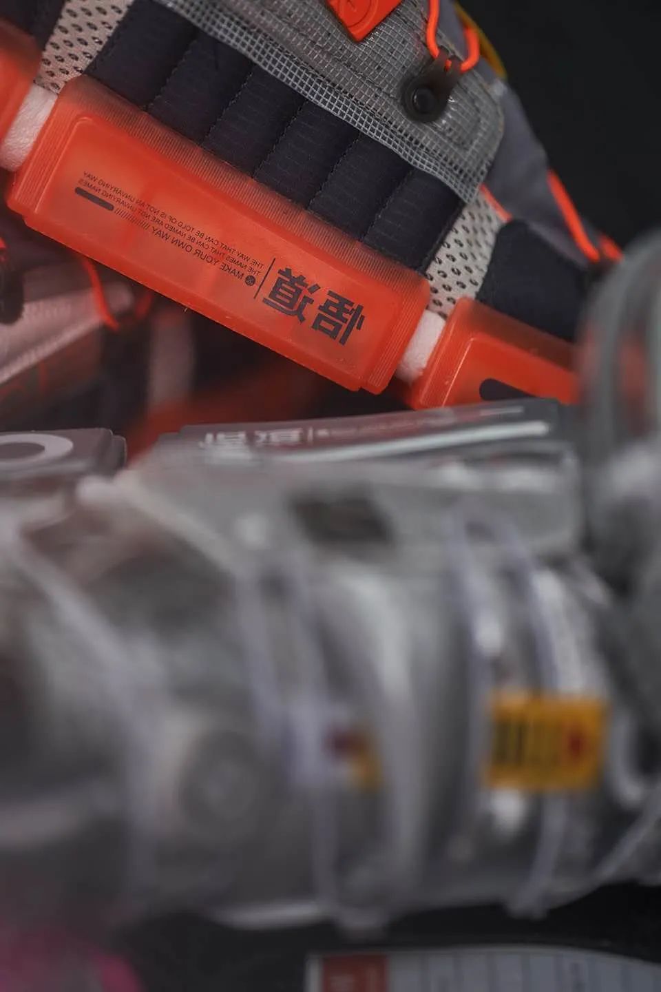 以前没钱买李宁什么梗,以前买不起李宁