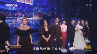 王菲谢霆锋复合回顾坎坷情史,谢霆锋王菲罕见世纪同台