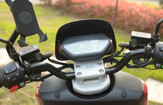 小牛对比九号电动车哪个性价比高,小牛跟九号谁更出名