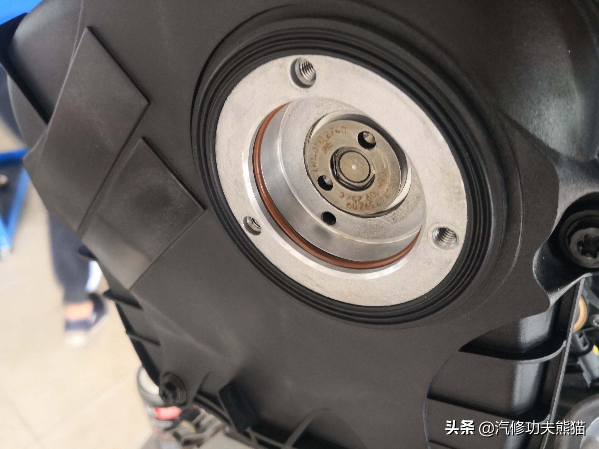 百年大众汽车品牌毁于烧机油？烧机油并非绝症，看看这台进口夏朗