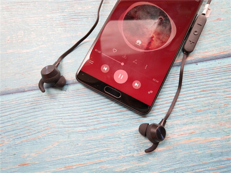 jeet对比qcy,jeet和铁三角哪个好