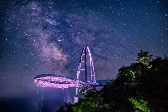 北京平谷区石林峡景区玻璃观景台,平谷石林峡钛合金ufo玻璃观景台