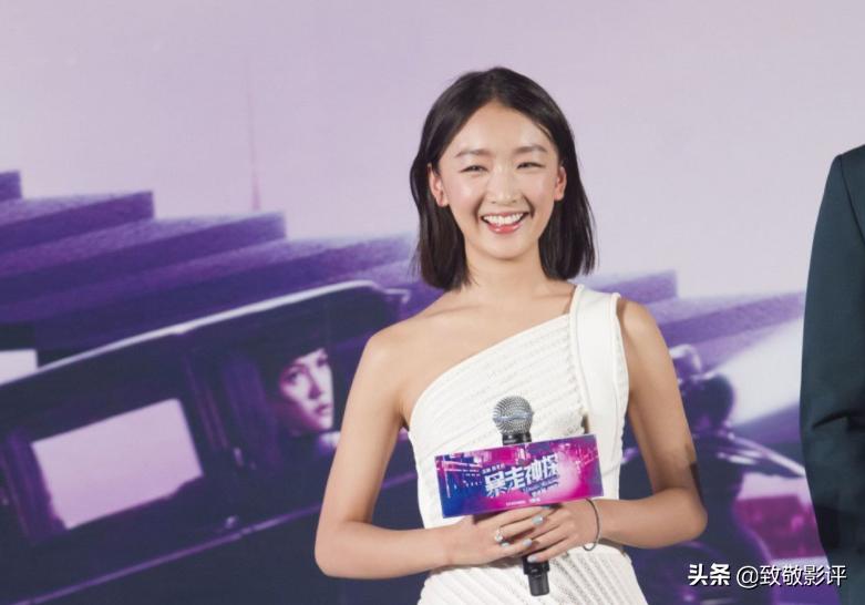 长得一般却爆红的女星周冬雨,周冬雨颜值巅峰解析