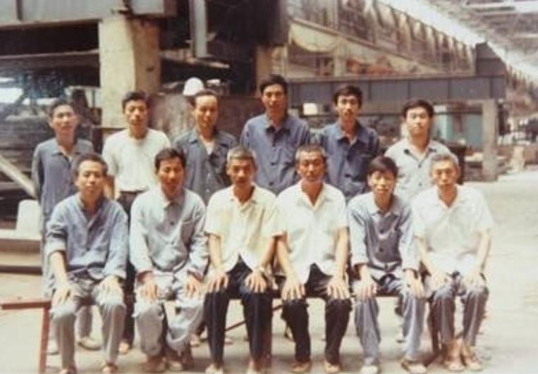 许家印奋斗记不认命当过保安,许家印讲述他的人生经历