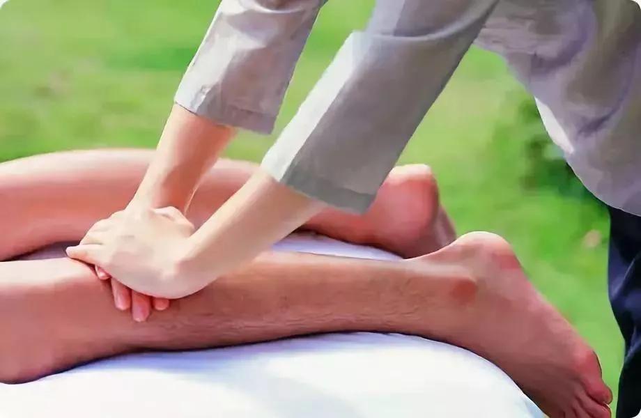 腿粗脚凉,脚肿腿肿还发凉是怎么回事