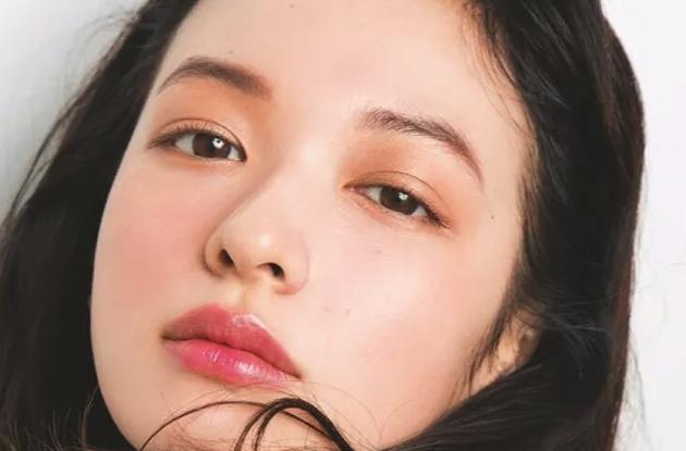 踏青创意妆容,打造夏日冰清玉洁妆