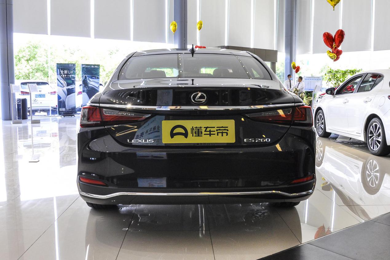 雷克萨斯es200和es260怎么选,凯美瑞2.5发动机和雷克萨斯es260