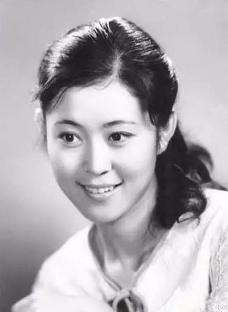 潘虹金鸡奖和百花奖终身成就奖,金鸡奖历届影帝影后潘虹