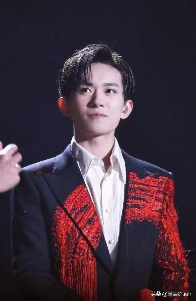 tfboys王俊凯王源千玺演技大爆发,tfboys王源帮王俊凯回答问题