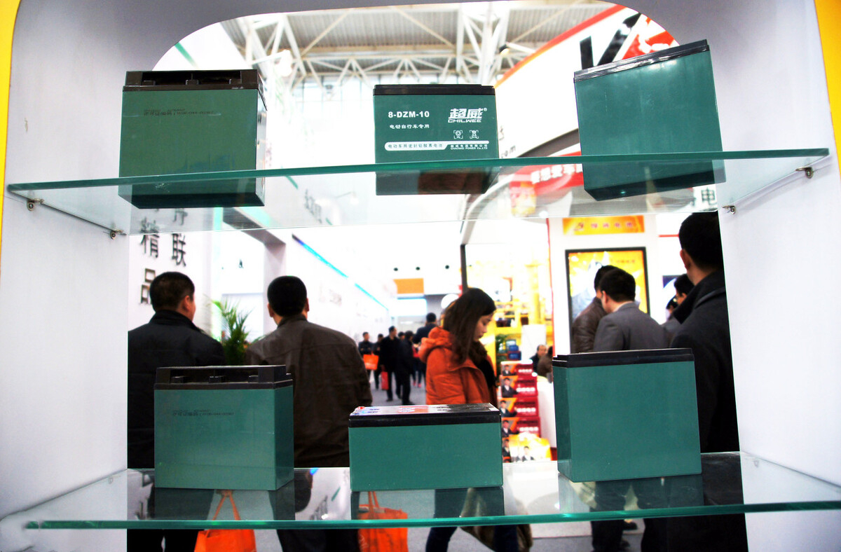 13promax更换电池不是原装会耐用吗,电动车新电池就没电了怎么回事