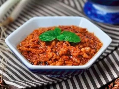 下饭肉酱的做法方便储存,好吃的肉酱拌饭做法