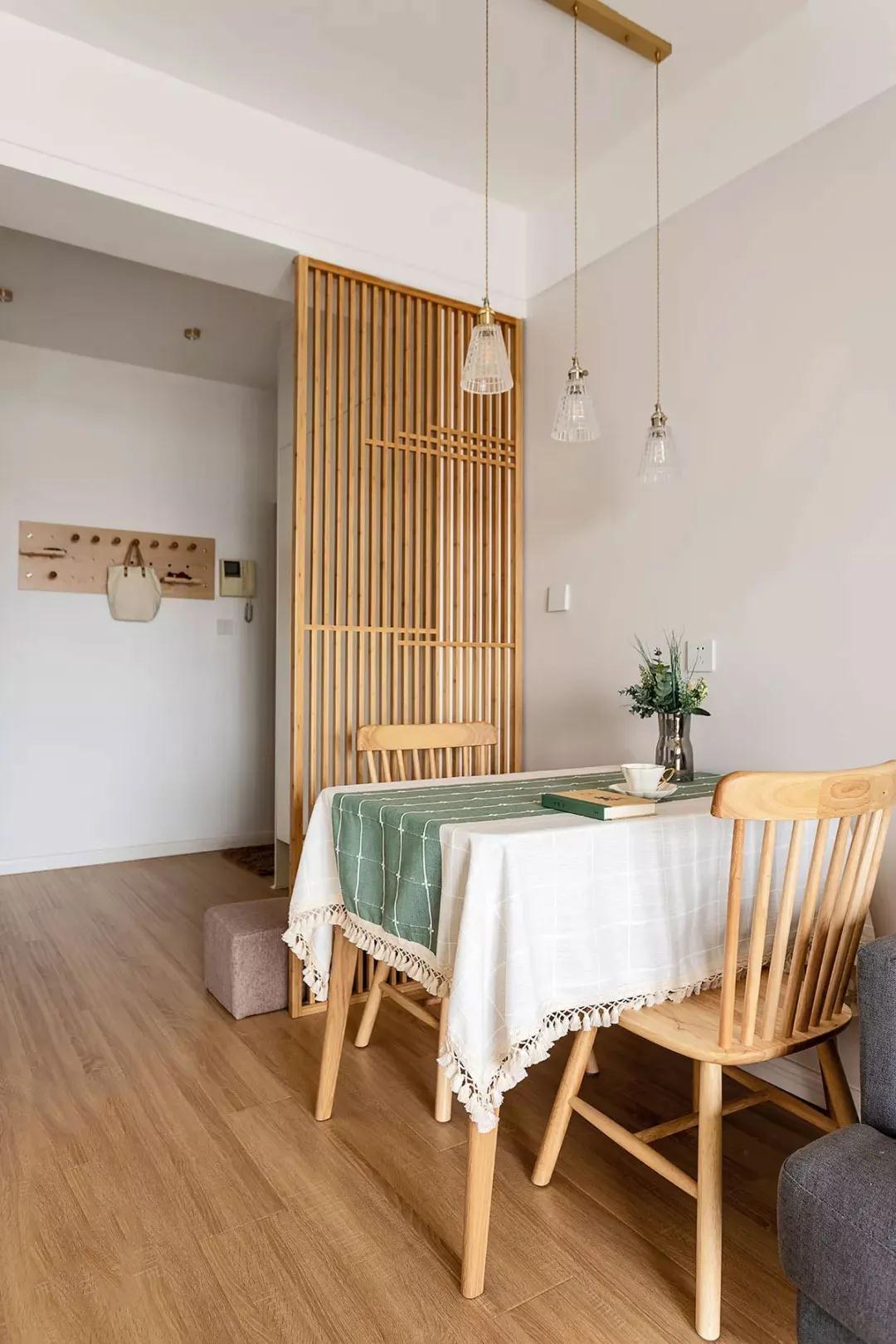 泛黄白墙、陈旧水晶灯统统过时!91㎡二手房用改造证明脱胎换骨