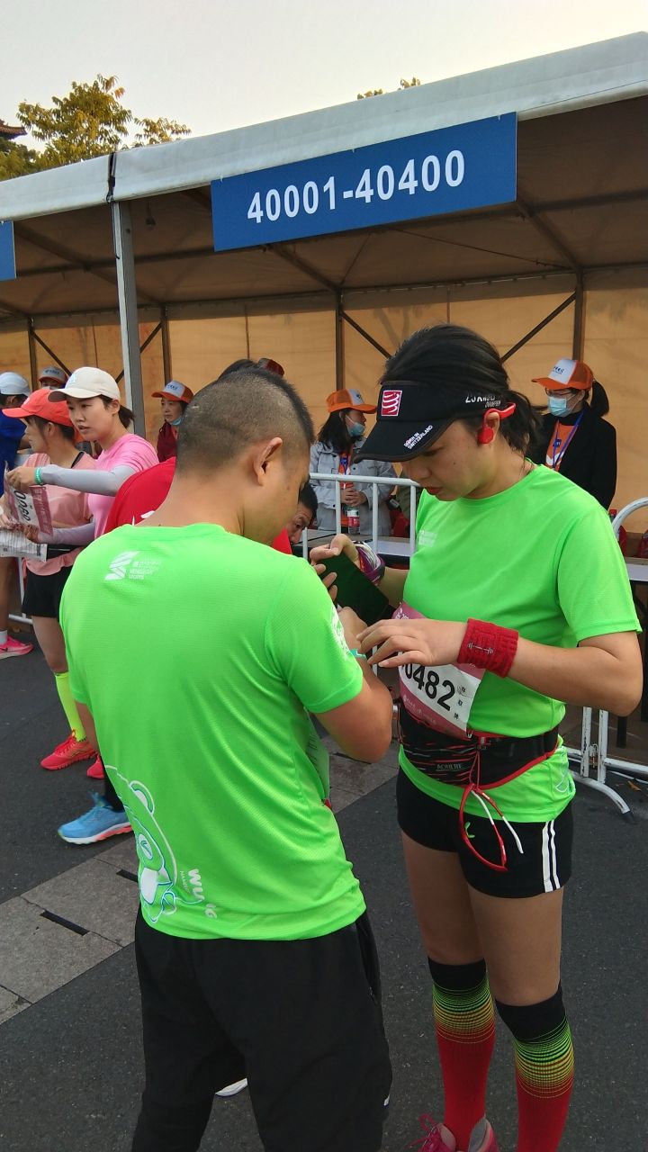 马拉松顶级帽子,马拉松的帽子轻巧