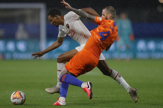 换上又换下!鲁能最强U23有点郁闷这一次李霄鹏做得真心没毛病