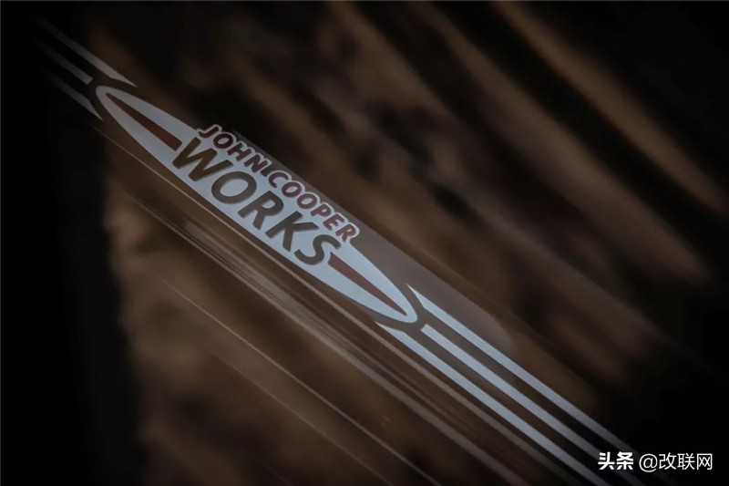 这是情怀体现的MINIR56JCW帅到爆炸