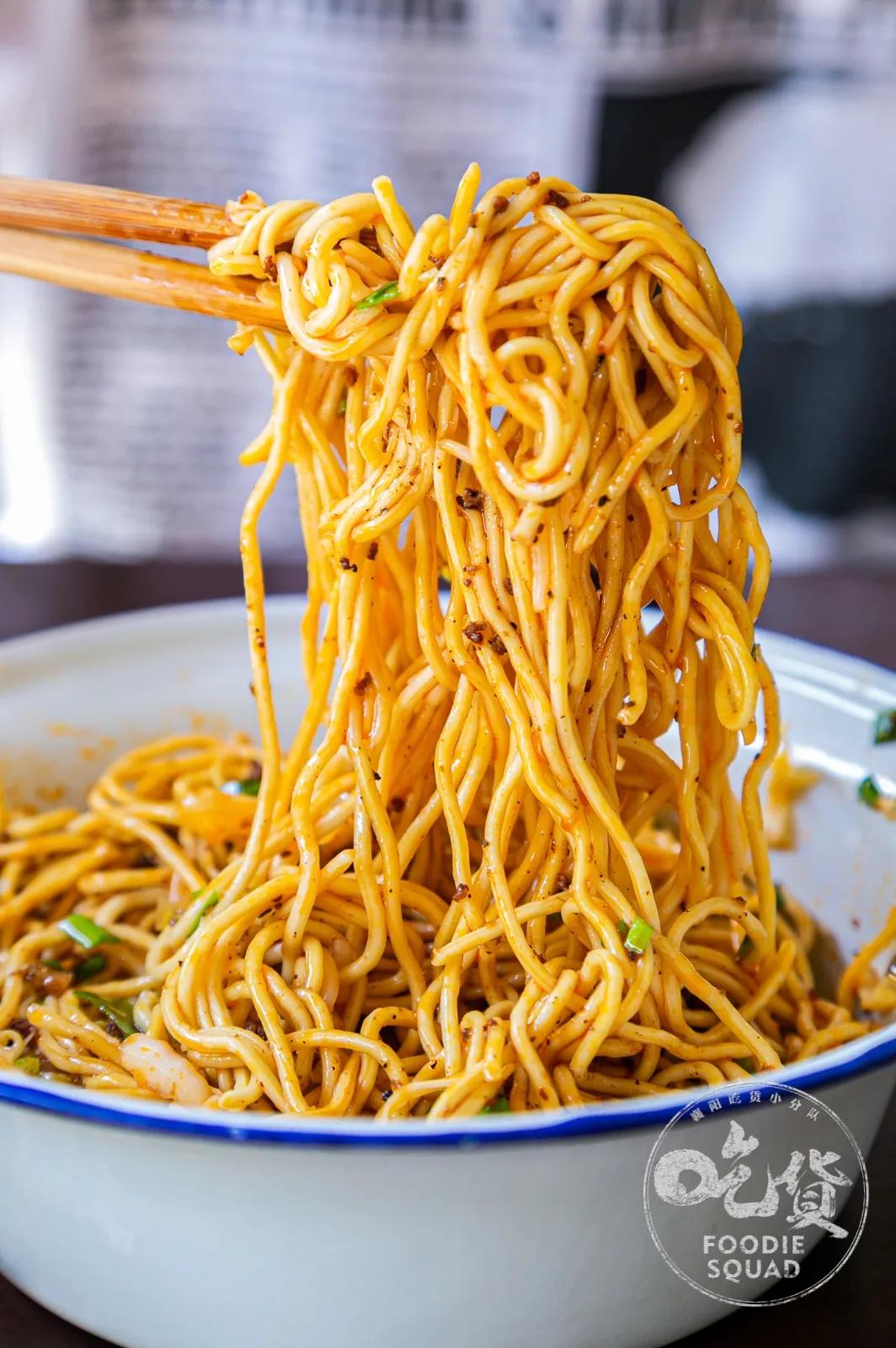 一家面馆的面,一家面馆汤底