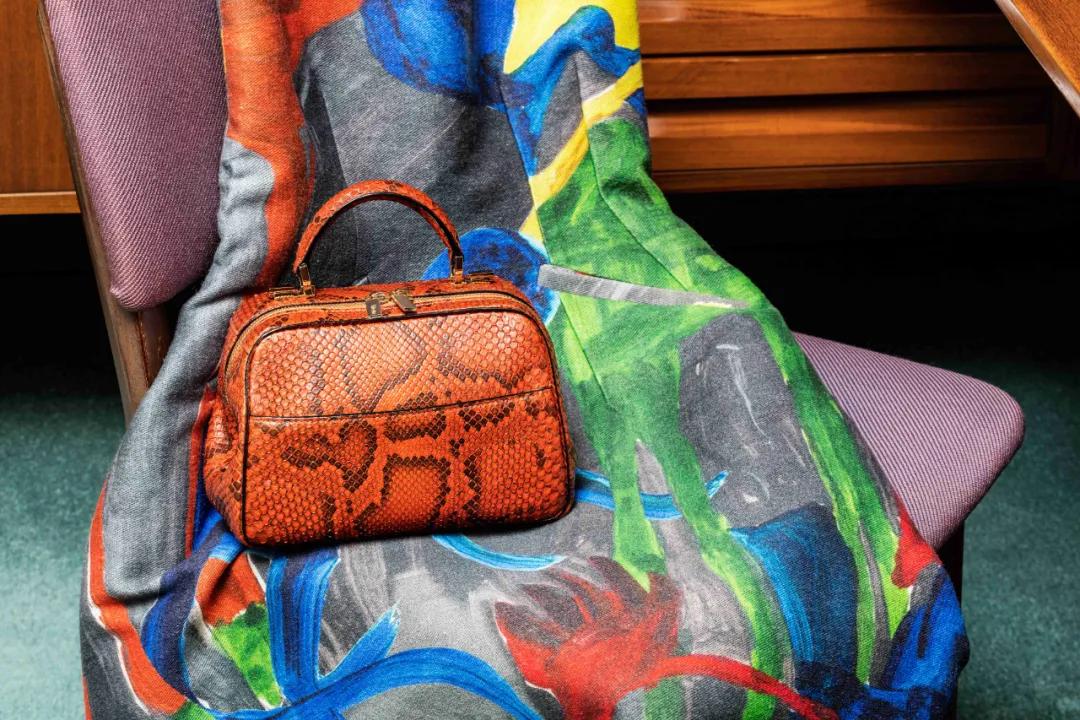 瀹嬪闇忓瓱缇庡矏鍚岀┛绱壊瑗胯,瀹嬪闇忓瓱缇庡矏绌挎惌