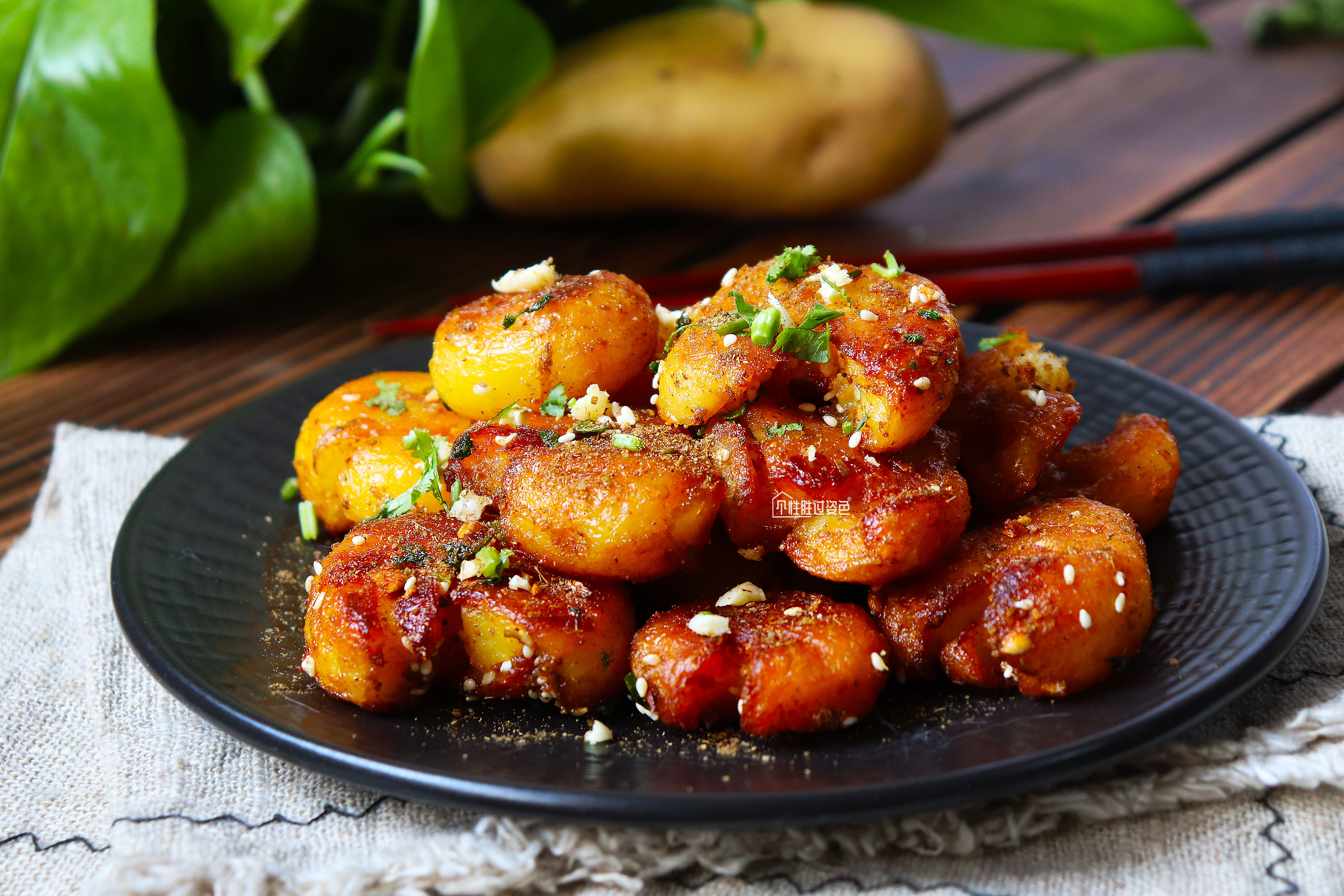 恩施炕土豆的做法,地摊恩施小土豆怎么做