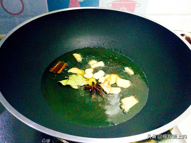 怎么让水煮鱼片更滑嫩不容易碎,为什么别人煮的水煮鱼片这么嫩滑