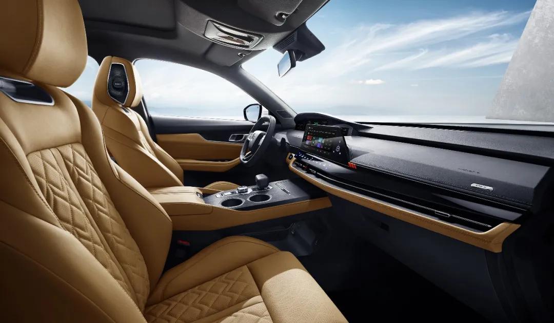 直接杀入15万区间,把合资车拉下马?长安UNI-K胜算大吗?