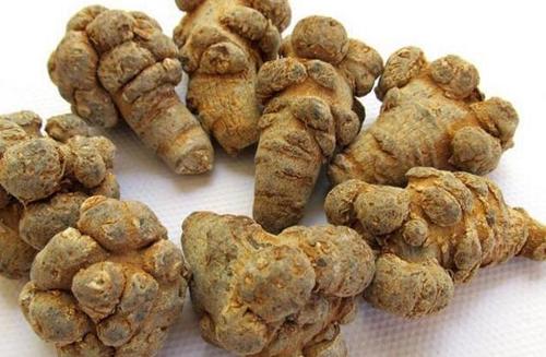 肝炎眼睛发黄,男子眼睛黄是什么原因