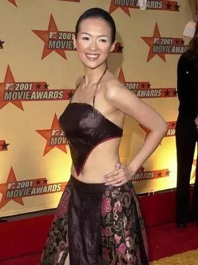 中国的肚兜中国风,国外流行中国肚兜