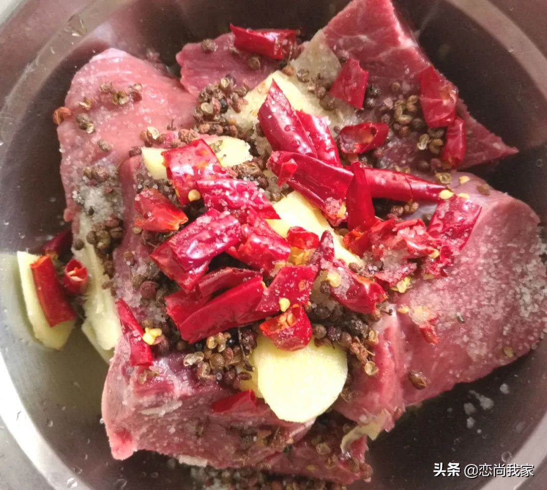 麻辣牛肉干鲜香酥烂麻辣爽口,原味牛肉干怎么做成麻辣牛肉干