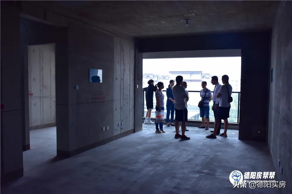 还没交房就开始体验验房，德阳这家开发商“胆大包天”？