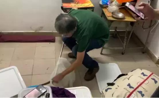 黄埔街坊家中深夜潜入1米长眼镜蛇,这三个捕蛇误区必须记住