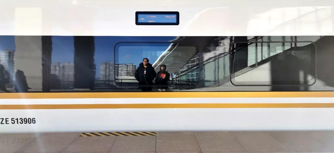 大同高铁开通，记者带你体验“复兴号”“和谐号”新速度