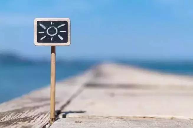 想多了头疼想通了心疼下一句,想多了头疼想通了心痛