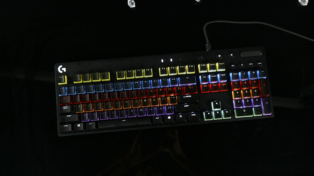 罗技g610键盘开机默认关灯,罗技g610键盘功能解析