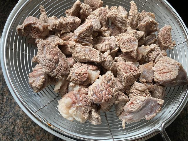 番茄土豆清炖牛肉放哪些调料,土豆番茄牛肉的家常做法宝宝