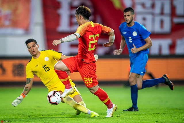 感谢里皮的信任和鼓励,里皮鼓励队员