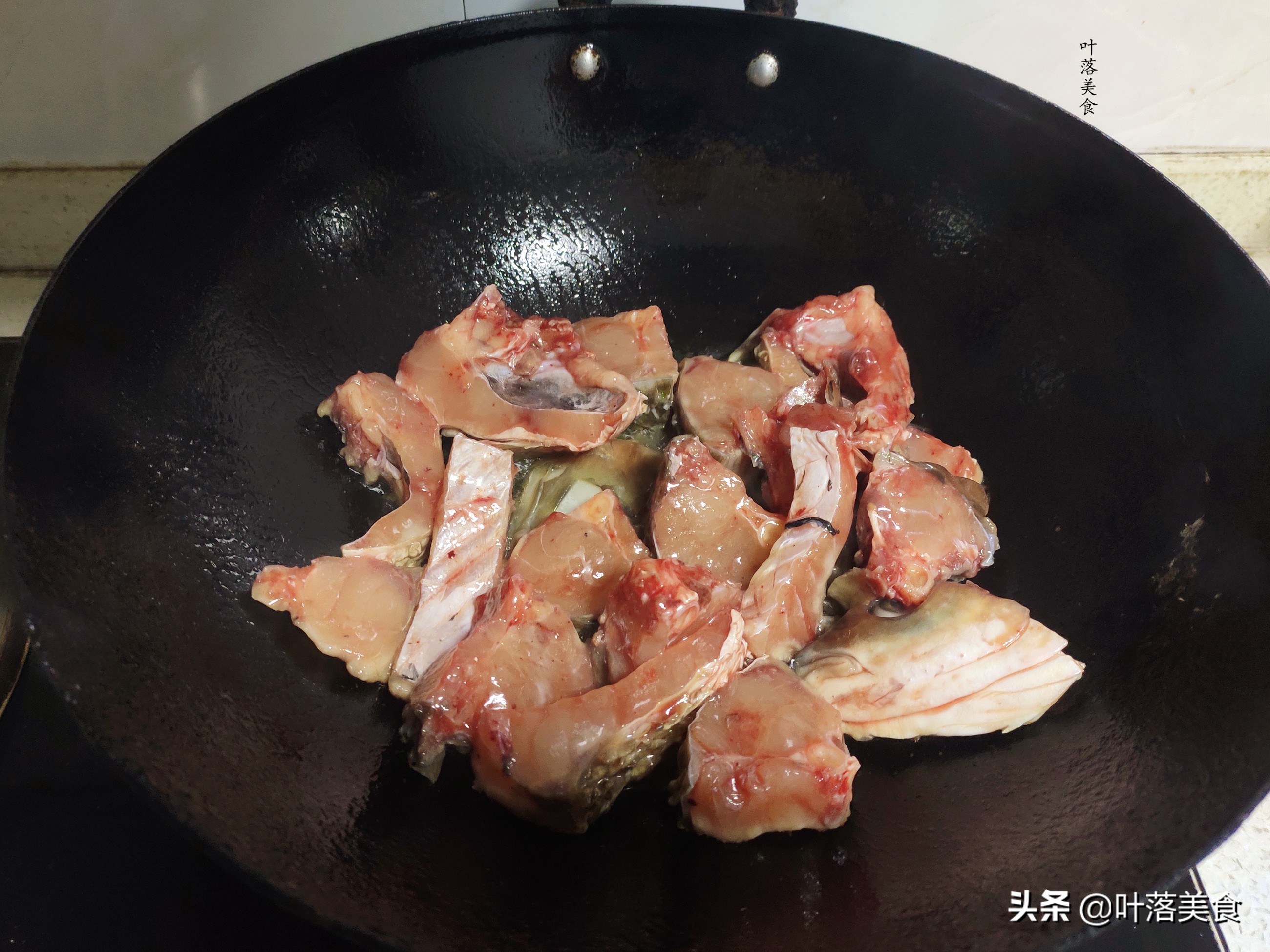 怎样做草鱼鲜嫩又入味简单又好吃,这样做的草鱼鲜嫩又入味还没腥味