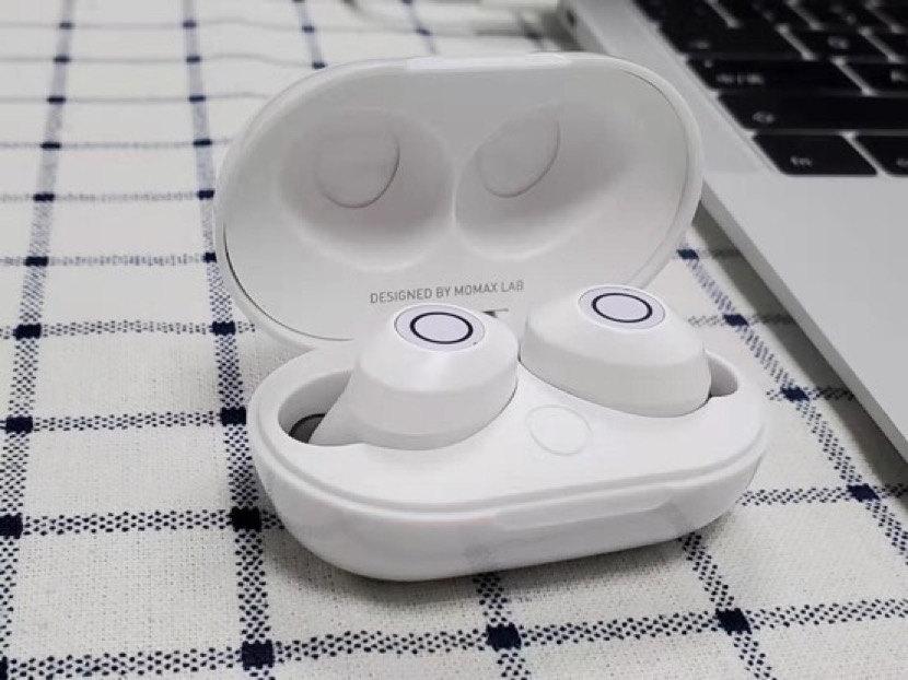 momax摩米士spark耳机,momax蓝牙耳机和苹果耳机哪个好